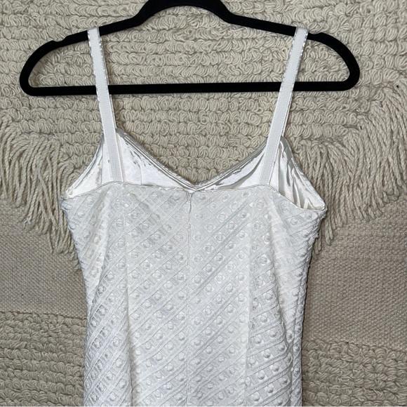 WHITE HOUSE BLACK MARKET white lace sleeveless sheath dress 0 - Picture 11 of 13